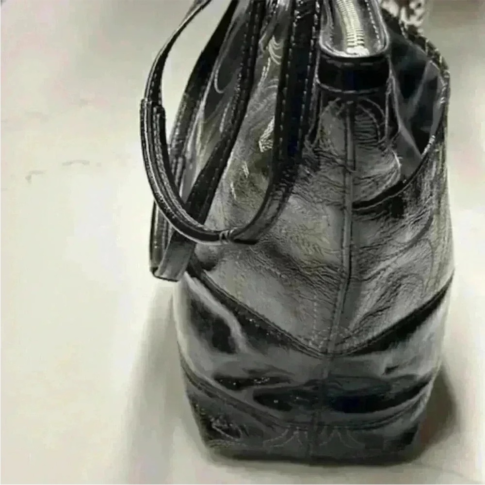 Coach Black Signature Tote Bag with Glossy Finish - Picture 9 of 16